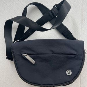 Lululemon All Night Festival Bag Micro 2L